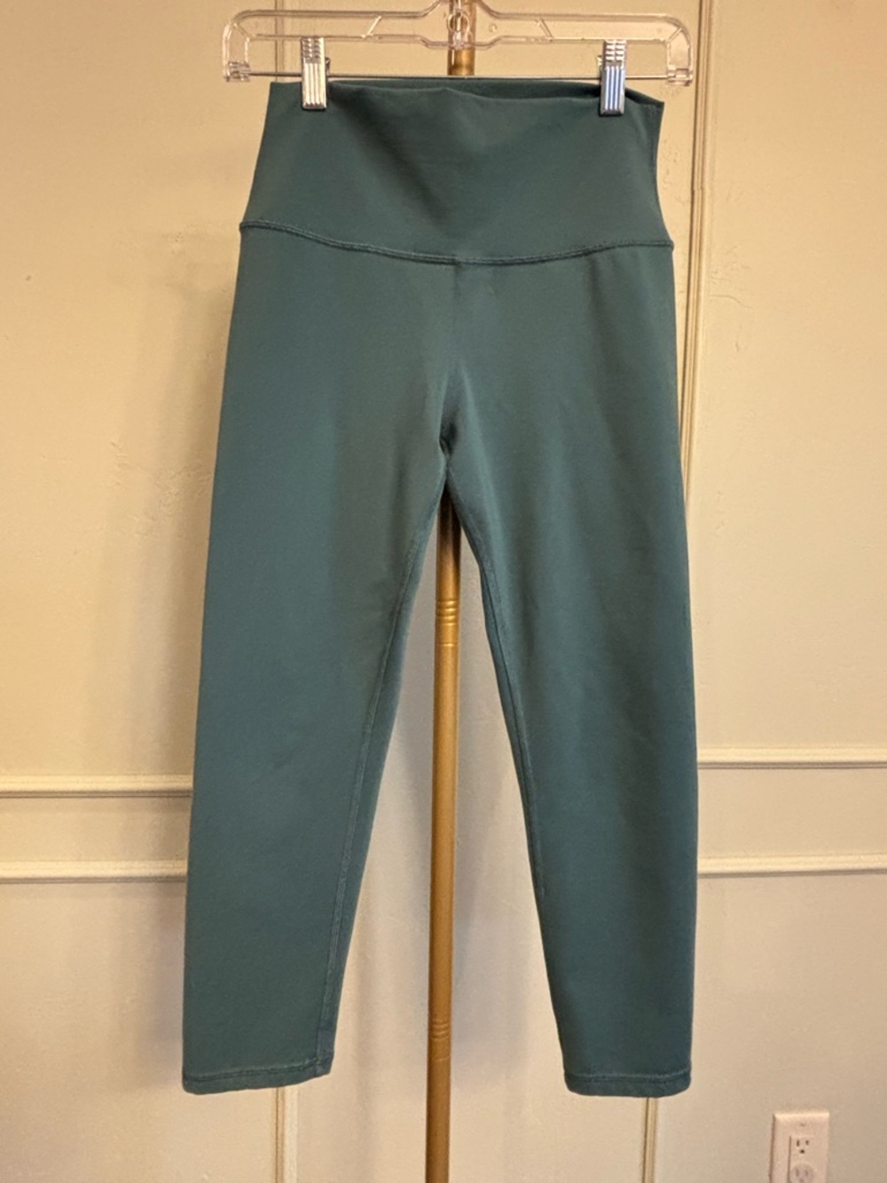 ALO Yoga Leggings Med High-Waist Dark Teal MSRP $118 - Picture 3 of 5